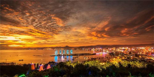 现在在灵寿县有多少家小九老火锅加盟店，灵寿县加盟一个重庆火锅店需要多少资金