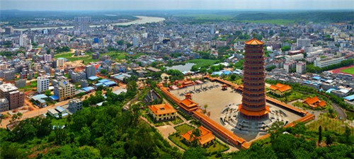 在灵川县开黄焖鸡米饭加盟店费用哪家信誉好，在灵川县加盟百福味黄焖鸡有什么优势